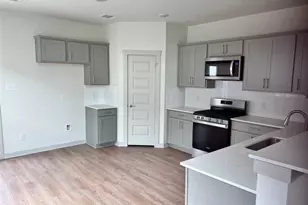 112 New Hampton Wy, San Marcos, TX 78666 - Photo 3