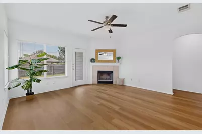 11607 Lapoynor Street, Manor, TX 78653 - Photo 5