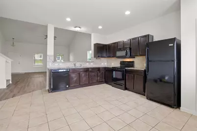 703 Liard River Road, Hutto, TX 78634 - Photo 7
