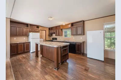 142 Hidden Oaks Loop, Elgin, TX 78621 - Photo 7