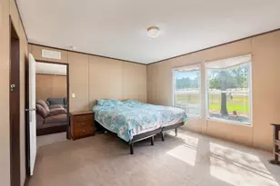 142 Hidden Oaks Loop, Elgin, TX 78621 - Photo 15