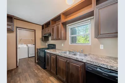 142 Hidden Oaks Loop, Elgin, TX 78621 - Photo 9