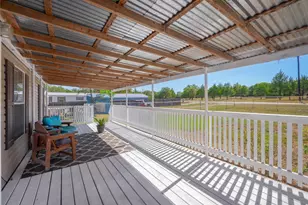 142 Hidden Oaks Loop, Elgin, TX 78621 - Photo 33