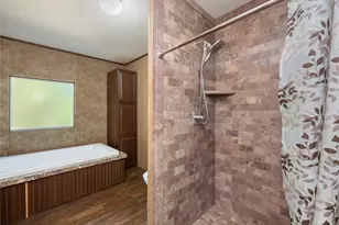 142 Hidden Oaks Loop, Elgin, TX 78621 - Photo 17