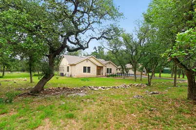 128 Mockingbird Lane, Georgetown, TX 78633 - Photo 3