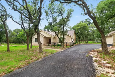 128 Mockingbird Lane, Georgetown, TX 78633 - Photo 3