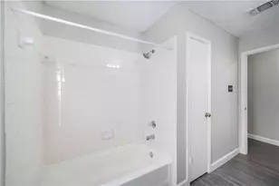 4304 Duval Rd, Austin, TX 78759 - Photo 17