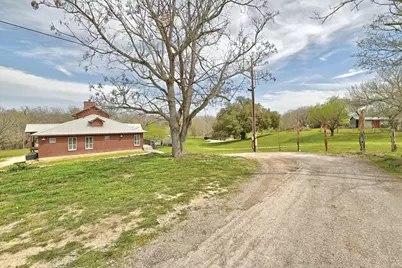 398 Redbird Lane, Kingsbury, TX 78638 - Photo 33