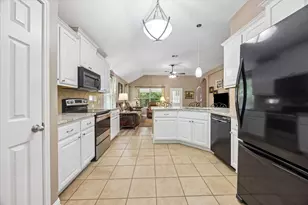 230 Middle Creek Creek, Buda, TX 78610 - Photo 5