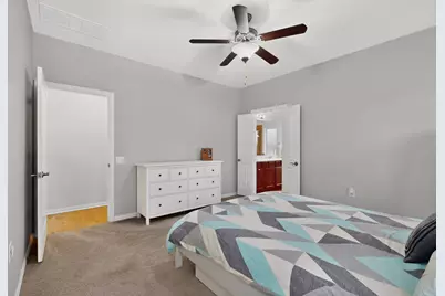 6901 Vail Ridge Street, Austin, TX 78744 - Photo 15