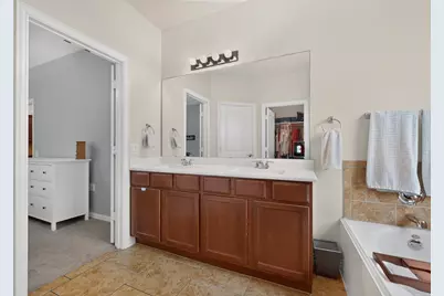 6901 Vail Ridge Street, Austin, TX 78744 - Photo 17