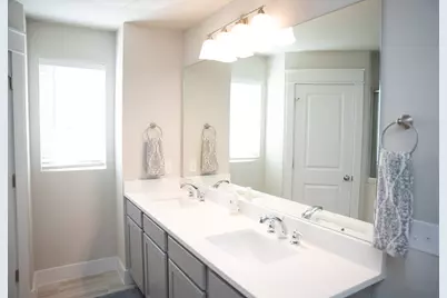 13501 Metric Boulevard #15, Austin, TX 78727 - Photo 7