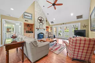 24415 Singleton Bend Road E, Marble Falls, TX 78654 - Photo 11