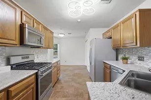 2204 Sedgewick Ln, Round Rock, TX 78664 - Photo 19