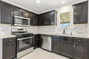 5008 Irvine Ln, Del Valle, TX 78617 - Photo 9