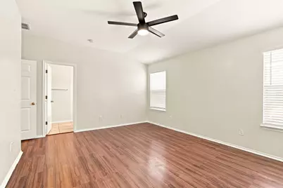 338 Oxford Drive, Kyle, TX 78640 - Photo 11