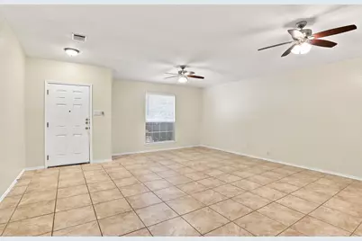 338 Oxford Drive, Kyle, TX 78640 - Photo 5