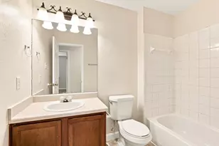 338 Oxford Dr, Kyle, TX 78640 - Photo 15