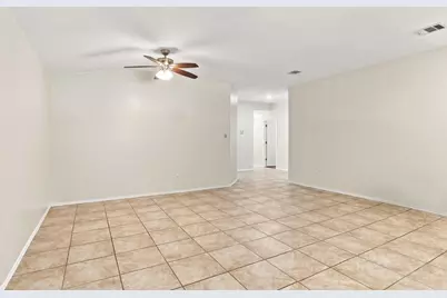 338 Oxford Drive, Kyle, TX 78640 - Photo 5