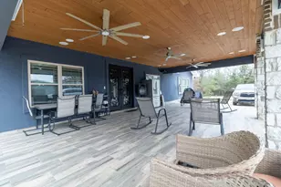 319 Lonesome Dove Dr, Cedar Creek, TX 78612 - Photo 39