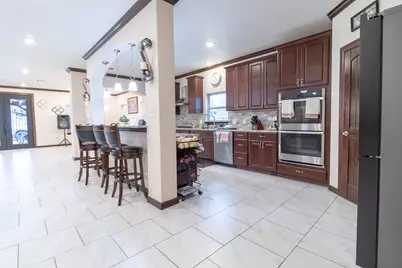 319 Lonesome Dove Drive, Cedar Creek, TX 78612 - Photo 5