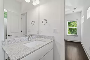 2000 E 18th St, Austin, TX 78702 - Photo 17