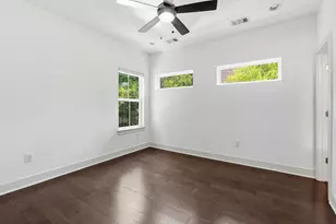 2000 E 18th St, Austin, TX 78702 - Photo 13