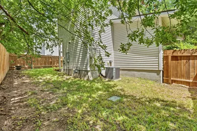 2000 E 18th Street #B, Austin, TX 78702 - Photo 23