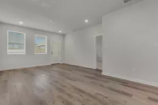 130 Hornet St, Elgin, TX 78621 - Photo 11