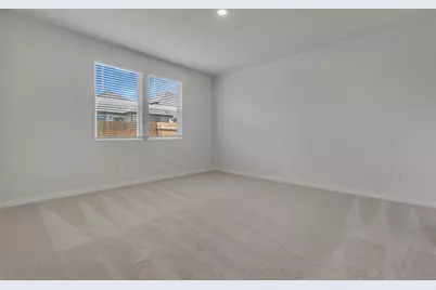 130 Hornet Street, Elgin, TX 78621 - Photo 7