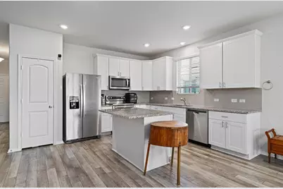 160 Gunther Way, Taylor, TX 76574 - Photo 5