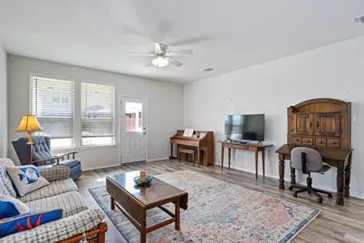 160 Gunther Way, Taylor, TX 76574 - Photo 9