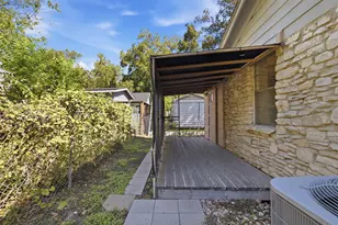 3402 Charles St, Austin, TX 78702 - Photo 37
