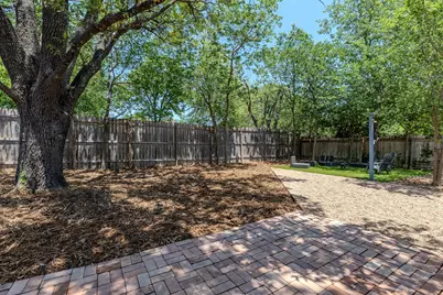 910 Cripple Creek Drive, Austin, TX 78758 - Photo 31