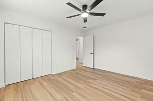 910 Cripple Creek Dr, Austin, TX 78758 - Photo 17