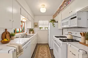 6912 Langston Dr, Austin, TX 78723 - Photo 13
