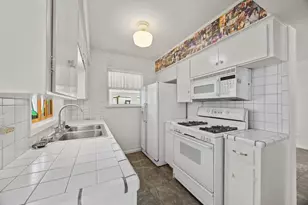 6912 Langston Dr, Austin, TX 78723 - Photo 13
