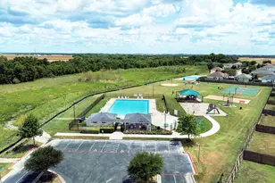 119 Bayliss St, Hutto, TX 78634 - Photo 13