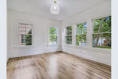 501 Carolyn Ave, Austin, TX 78705 - Photo 11