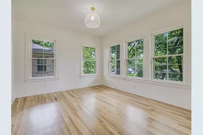 501 Carolyn Ave, Austin, TX 78705 - Photo 21