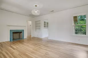 501 Carolyn Ave, Austin, TX 78705 - Photo 17