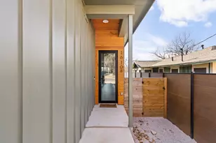 1610 Harvey St, Austin, TX 78702 - Photo 5