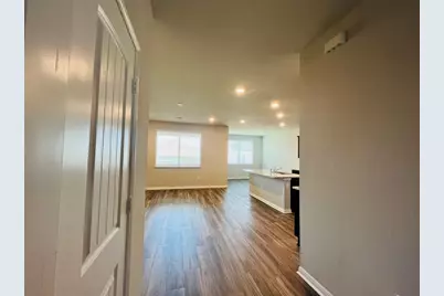 121 Arrowhead Vine Street, Leander, TX 78641 - Photo 11