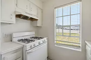 [Address not provided], Austin, TX 78745 - Photo 9