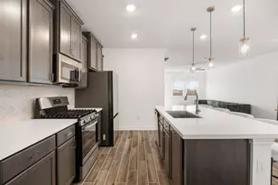 13707 Manhattan Dr, Pflugerville, TX 78660 - Photo 7