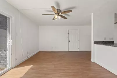 300 E Croslin Street #106, Austin, TX 78752 - Photo 15