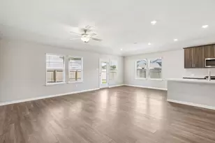 129 Skyview Farm Ln, Liberty Hill, TX 78642 - Photo 3