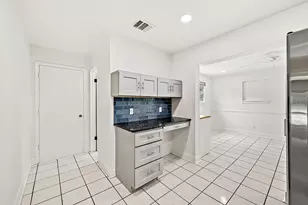 1804 Oakridge Dr, Round Rock, TX 78681 - Photo 17