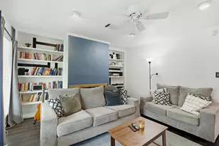 6910 Hart Ln, Austin, TX 78731 - Photo 7