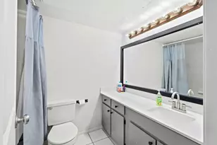 6910 Hart Ln, Austin, TX 78731 - Photo 15